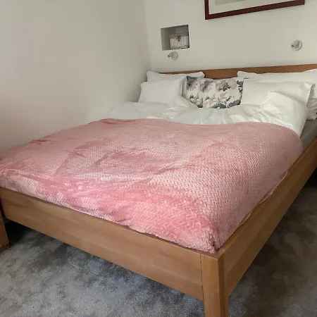 Apartamento Varsanyi Home- Extra Location In The Heart Of Buda