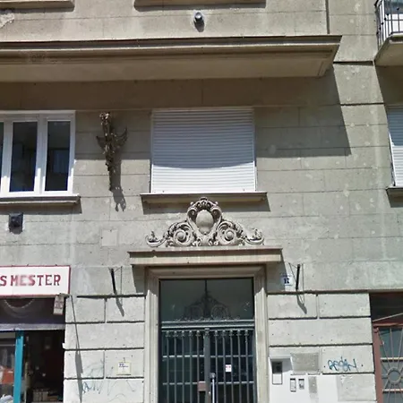 Varsanyi Home- Extra Location In The Heart Of Buda Budapest